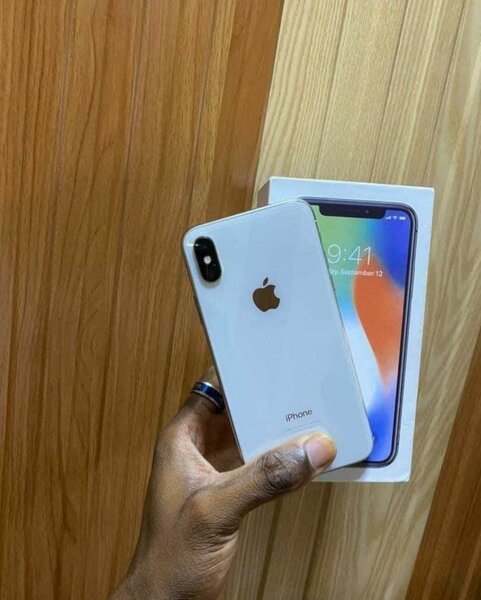 IPHONE X