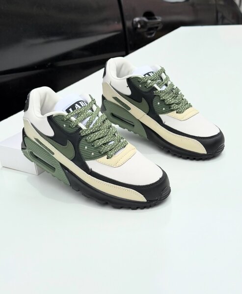 NIKE AIRMAX