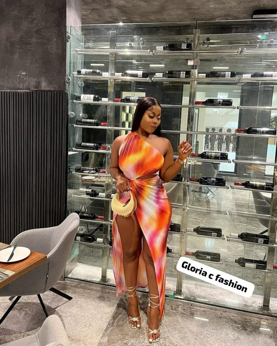 Robe longue asymétrique colorée