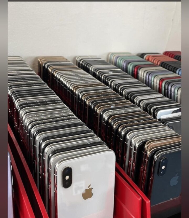 IPHONE X 128 GB