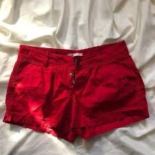 Short rouge pour femmes