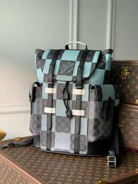 LUIS VUITTON CHRISTOPHER