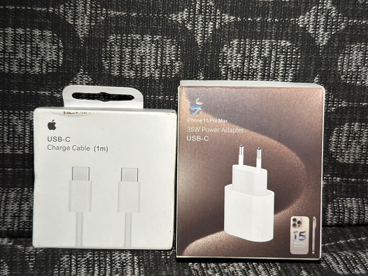 Chargeur original IPhone 15