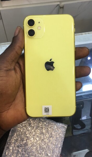 iPhone 11