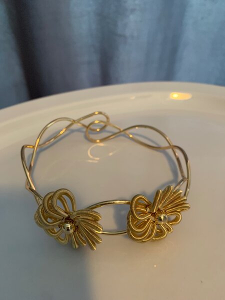 Imprint Flowery arm cuff