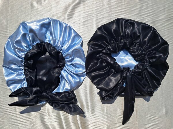 TIE ON BONNETS