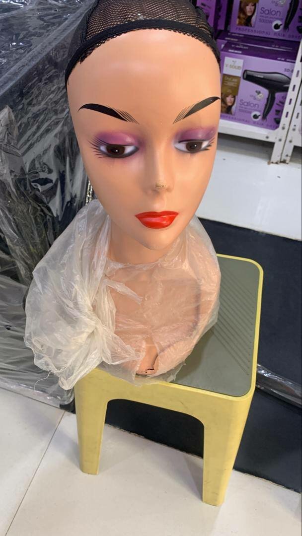 Tête de mannequin