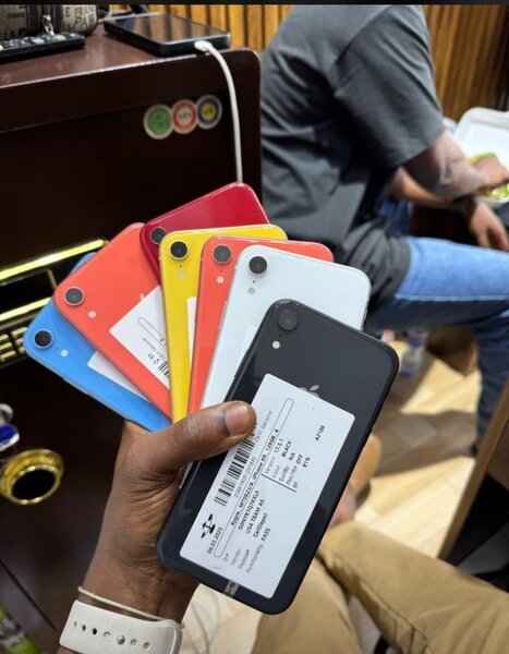 iPhone XR 128 gb