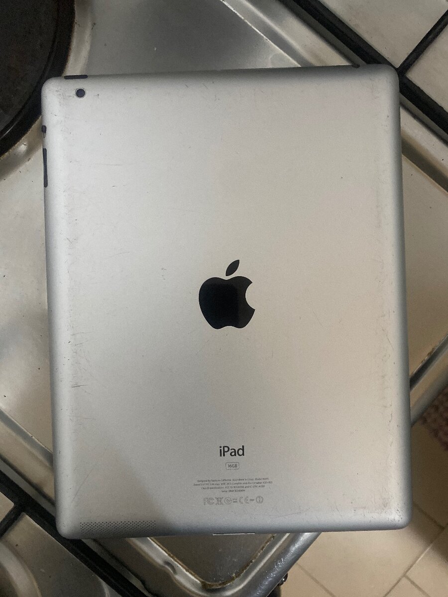 Apple iPad Gris 16GB Wi-Fi