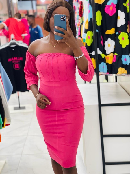 Robe rose