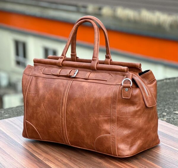 Travelling bags