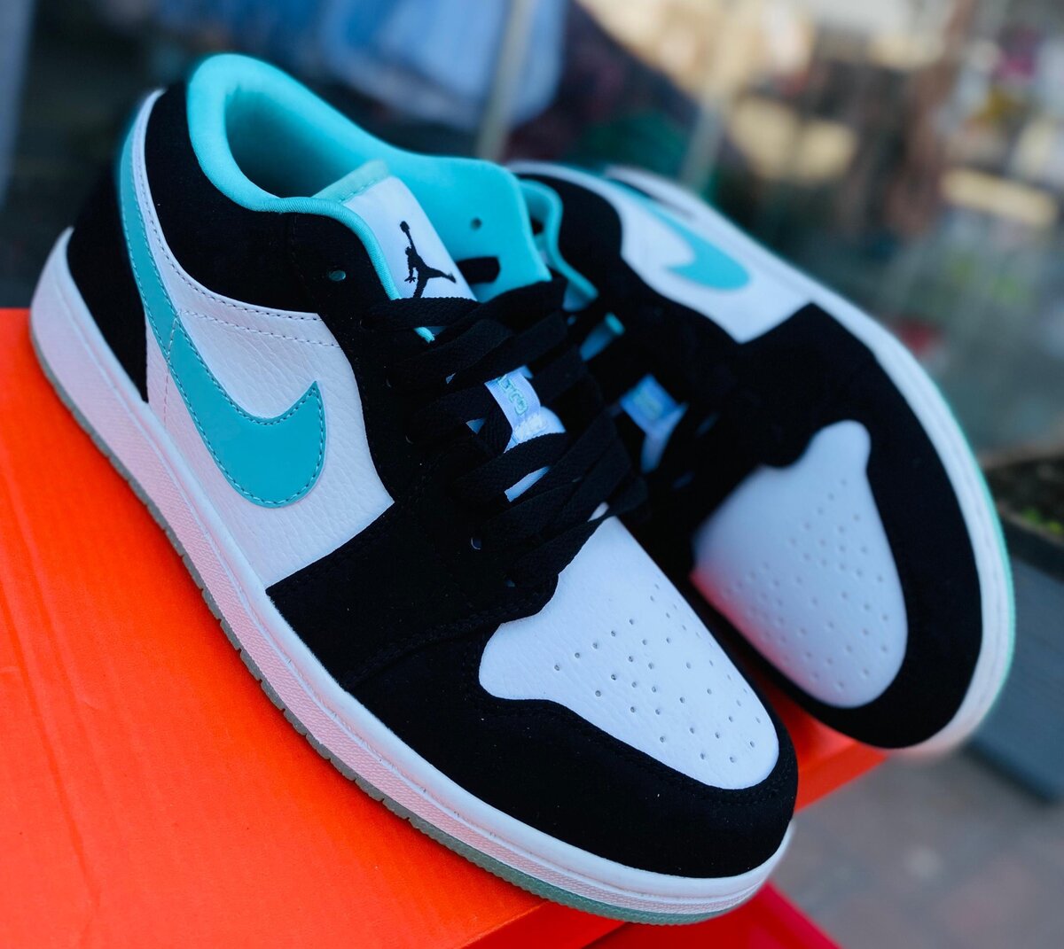 Jordan 1