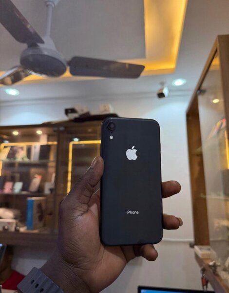 iPhone XR