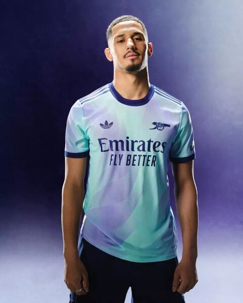 Maillots original de Arsenal saison 2024