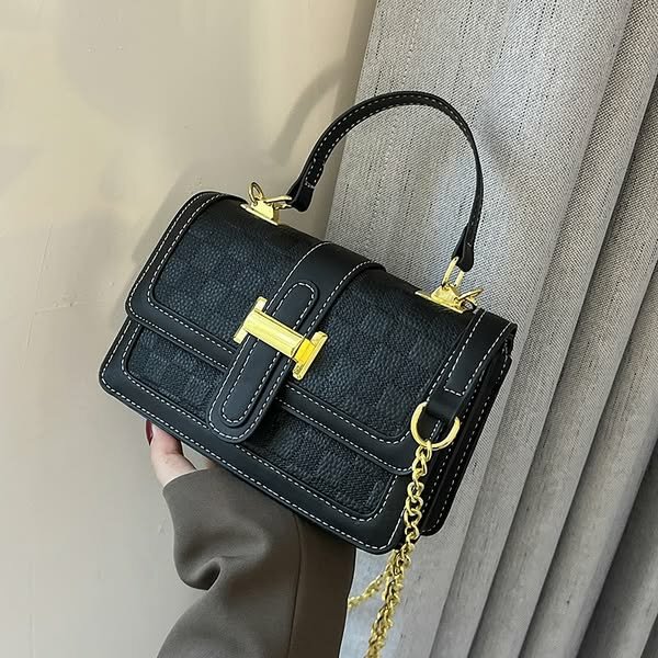 Stylish and fashionable women's bag