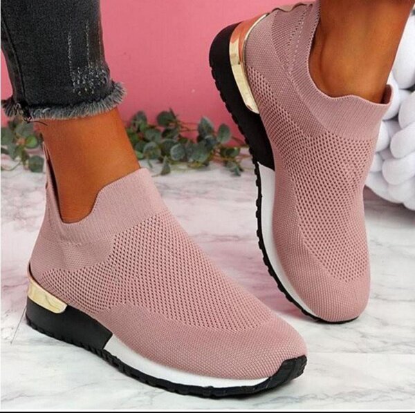 LADIES CASUAL WEAR