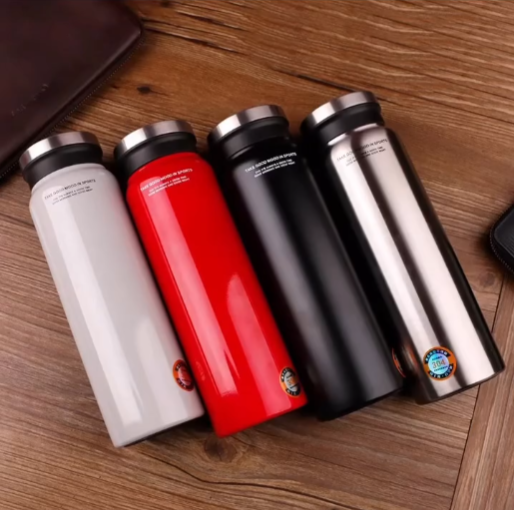 vaccum bottle with leather bag
