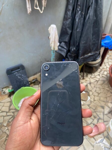 iPhone XR