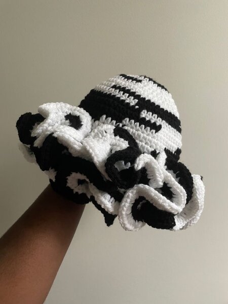 Ruffle hat