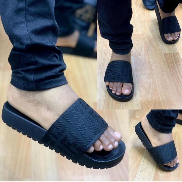 FENDI CLASSIC SLIPPER