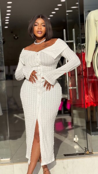 Robe Nely
