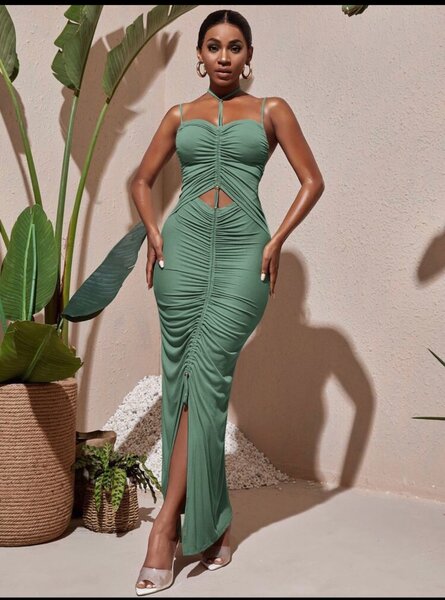 Robe Maxi Élastique Découpée