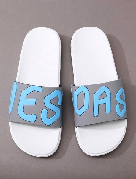 Pantoufles De Plage