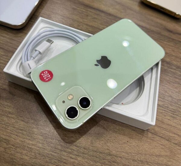 iPhone 12