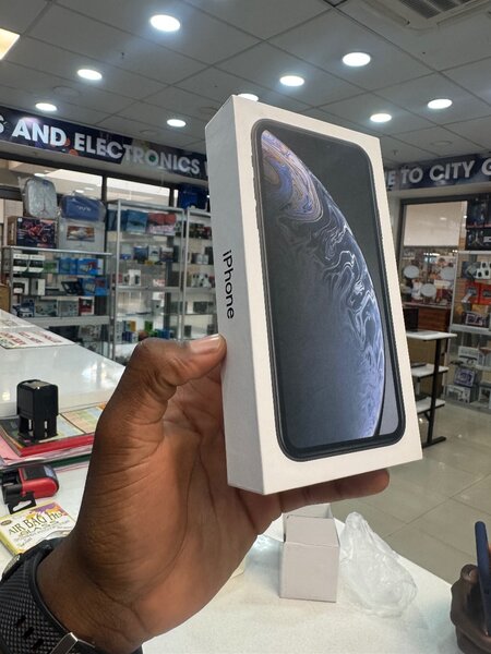 iPhone XR