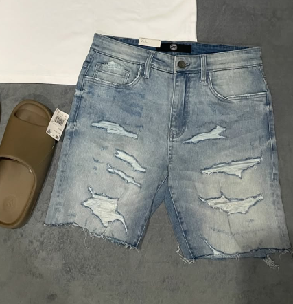Jean short size 32
