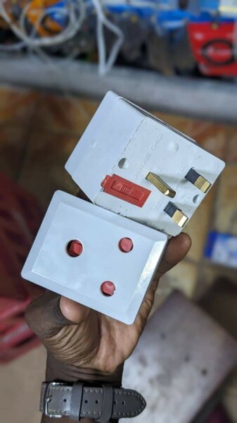Round adapters
