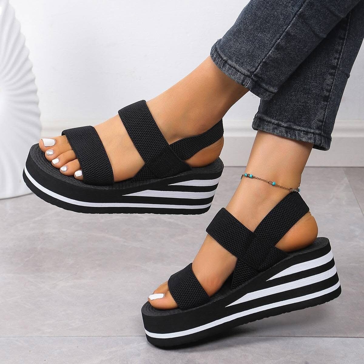 Ladies fashion cross