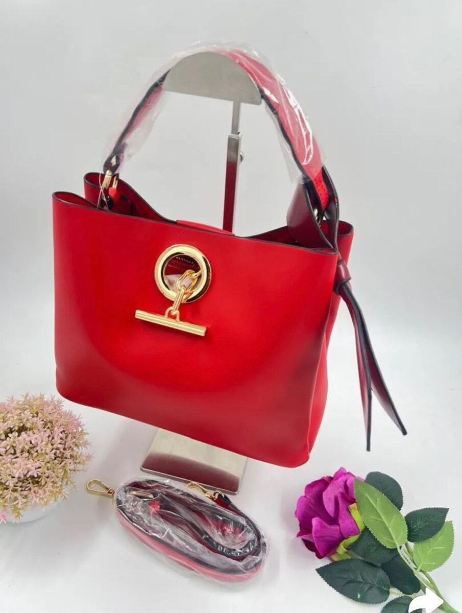 Ladies hand bag