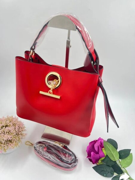 Ladies hand bag