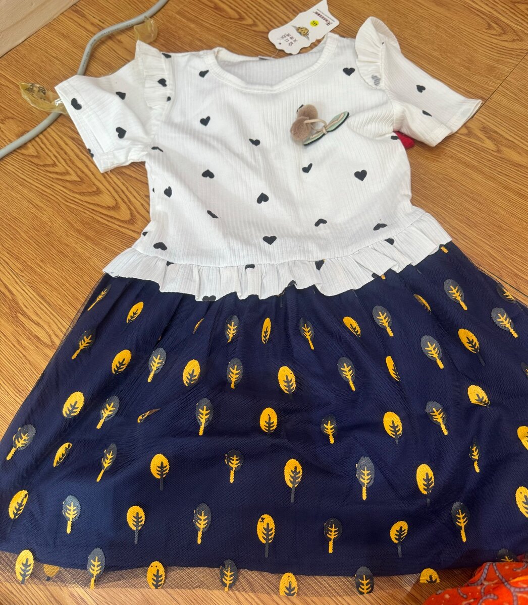 Girls dress