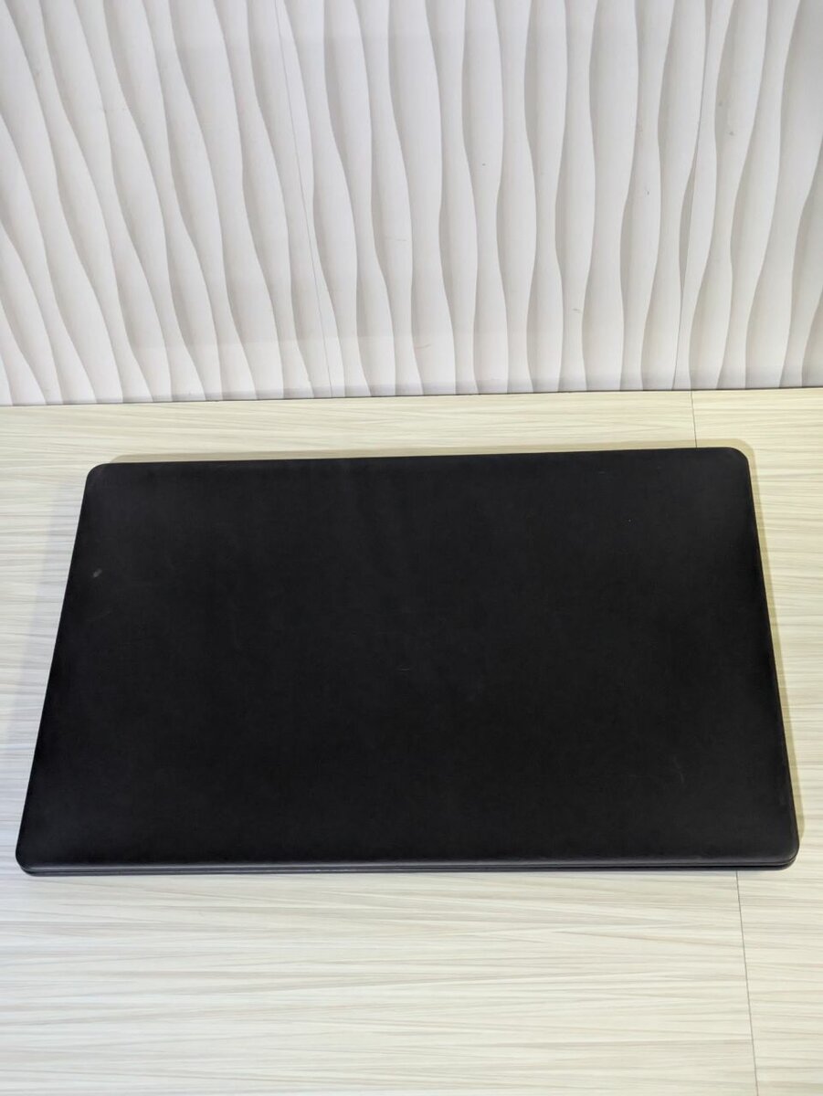 Ordinateur portable moderne 15 pouces