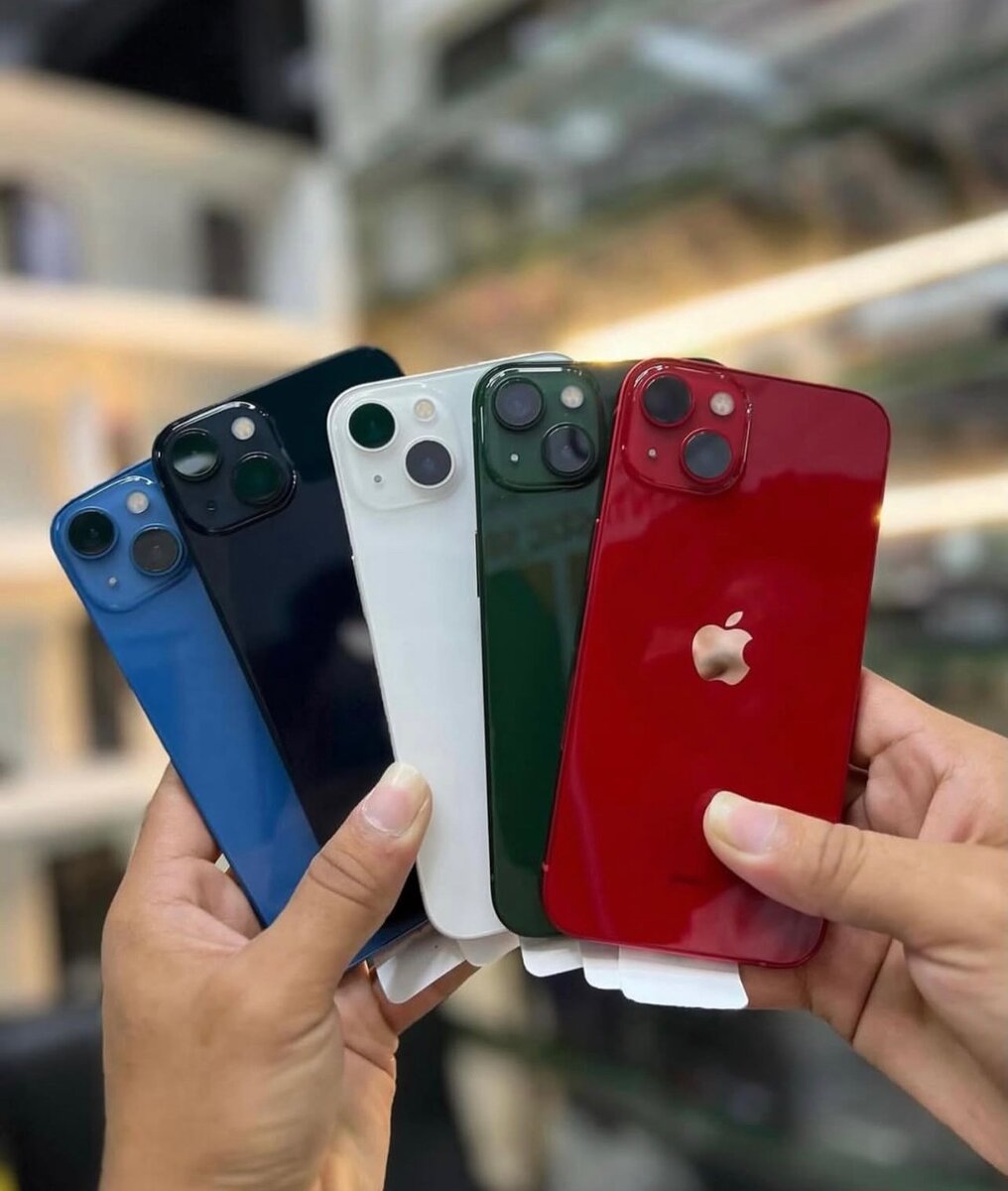 iPhone 13