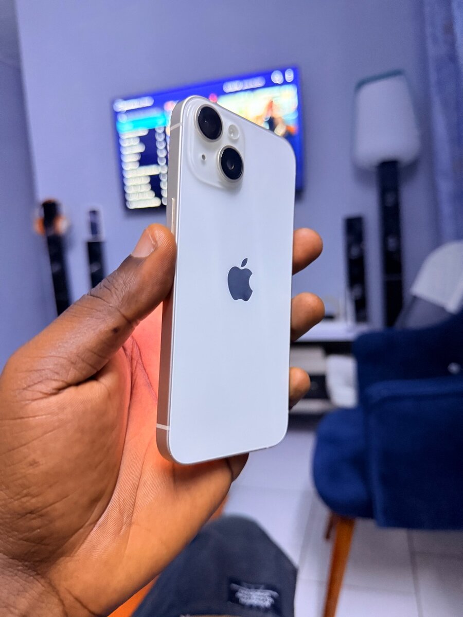 iPhone 14 simple CE