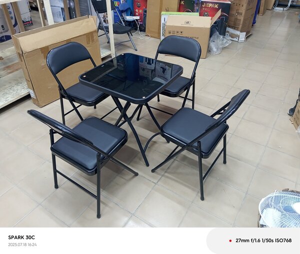 Table et Chaises Pliantes