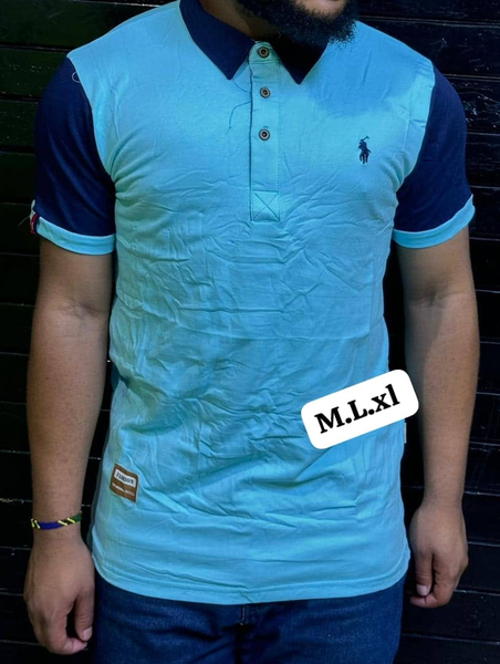 T-shirt bleu