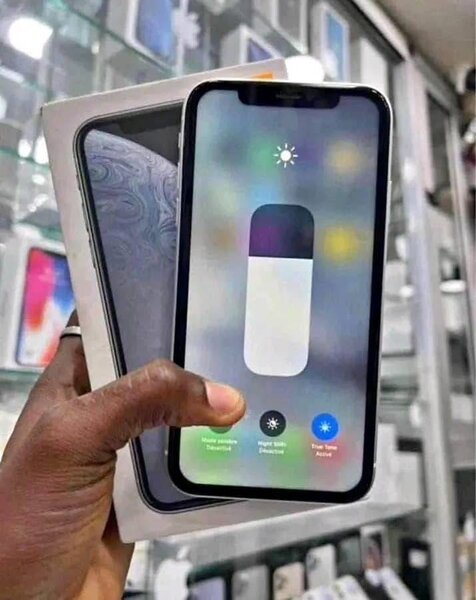 Smartphone Apple XR Blanc