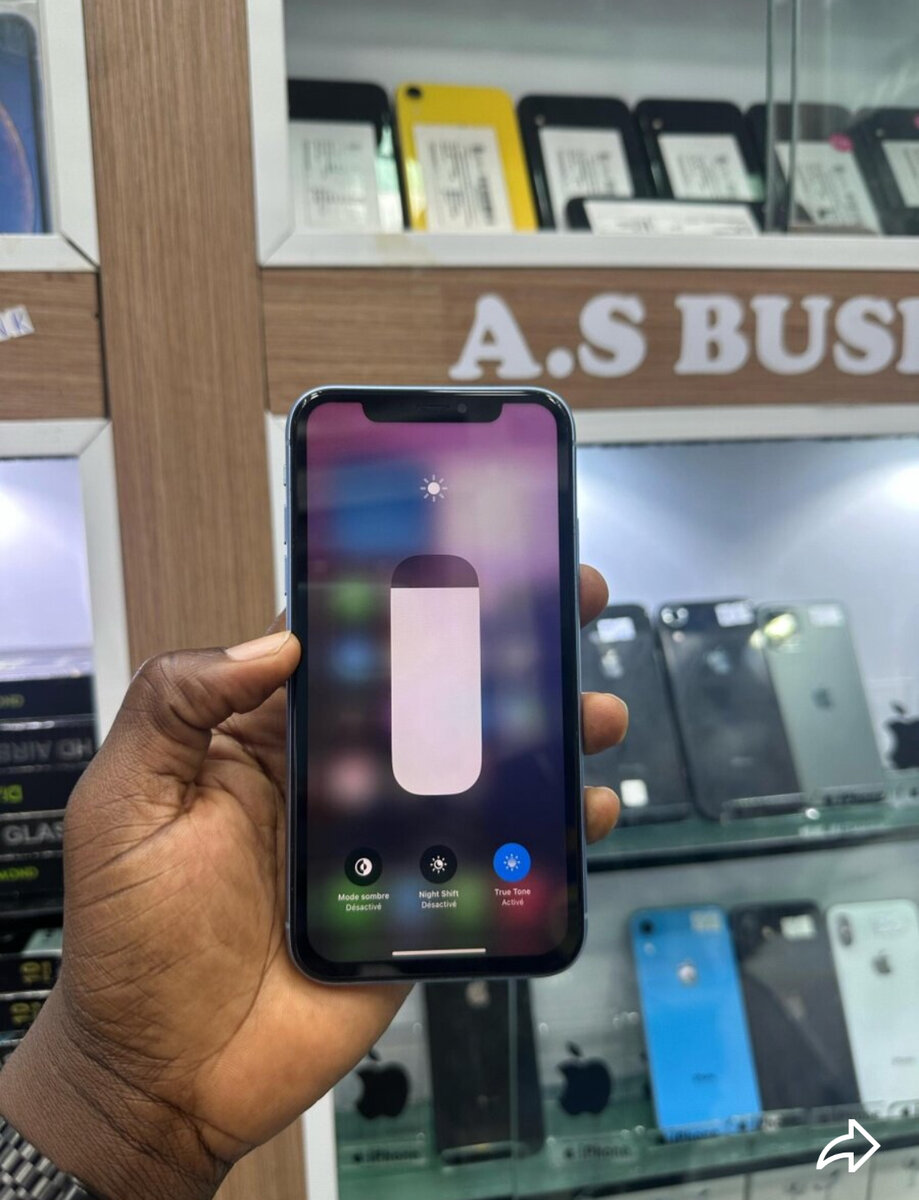 iPhone XR Bleu Débloqué