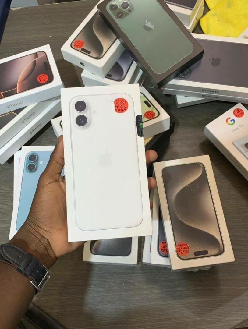 iPhone 16 256GB