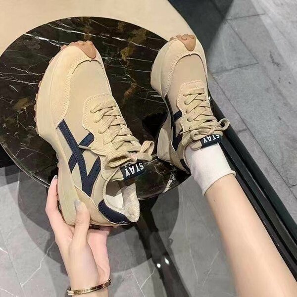 Sneakers beige pour femme