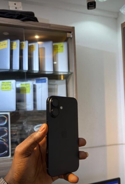 iPhone 16