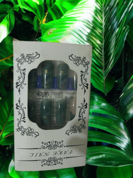 Faux ongles