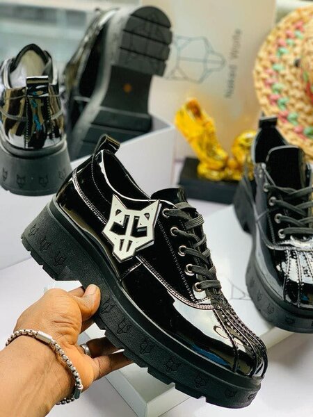 Dr Martins