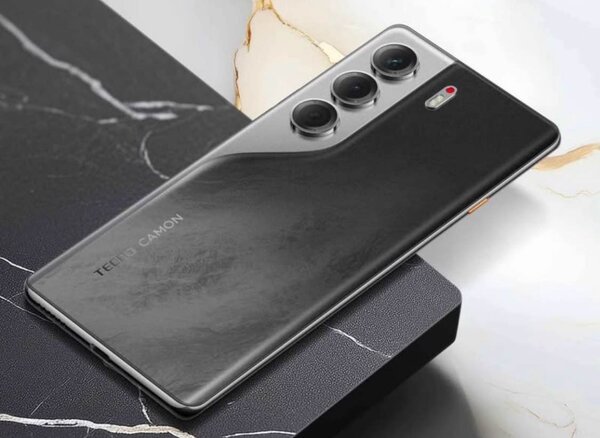 Tecno camon 40