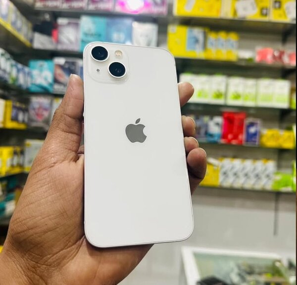 iPhone 13