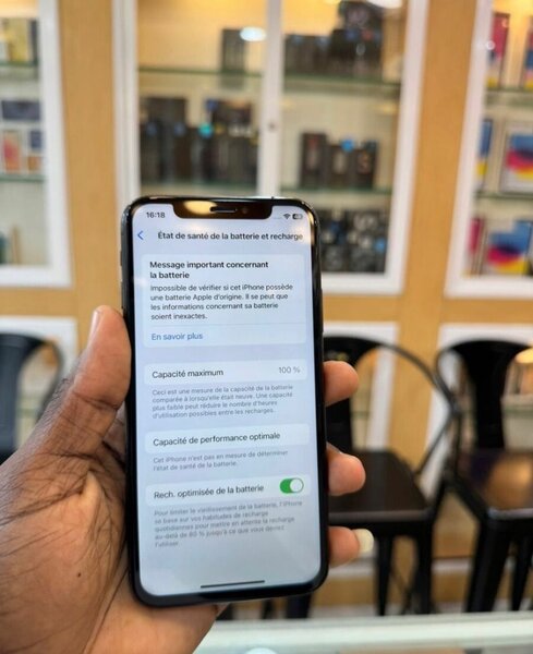 iPhone X max 64Go Argent